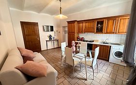 Portica Apartment